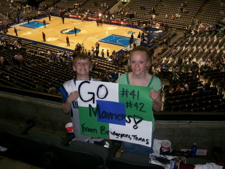 Kaitlyn and Parker at the Mav's Game