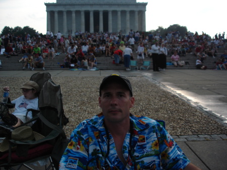 Me at Lincoln Monument, 4 Jul 2006