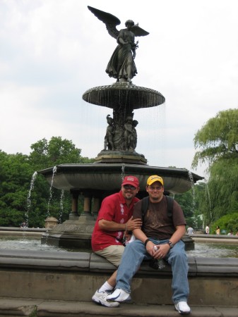 "FRIENDS" fountain-NY