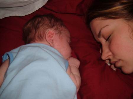 Sleeping mommy and bebe