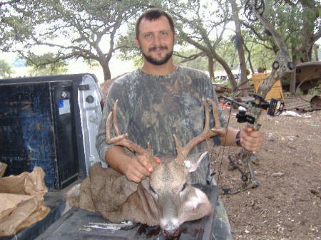2006 first buck with a bow. mathews Q2. 278fps
