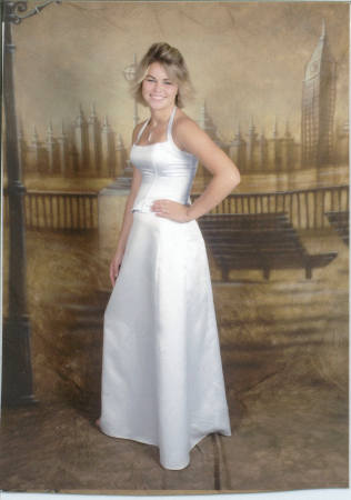 Brittnie Gossett at homecoming 2006