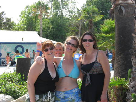 Caryn , Shanna , Tammy