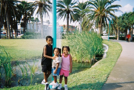 Derrick Jr, Brooke, Adrianna