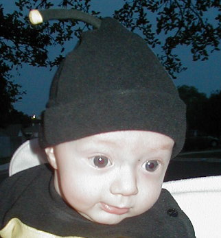 Baby Gavin is a Bee for his first Halloween 2004