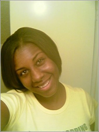 Lenieshia Mayberry's Classmates profile album