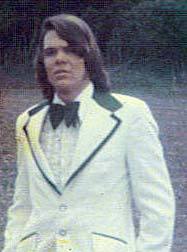 guy-white-tux