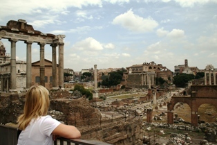Darlene gazes at Forum, Roma Antica