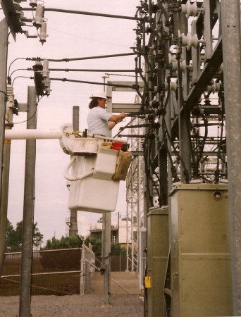 WORKING 12.5KV SWITCH IN SUBSTATION