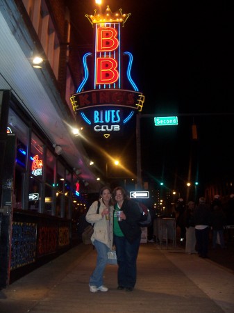 Amber & Danielle in Memphis