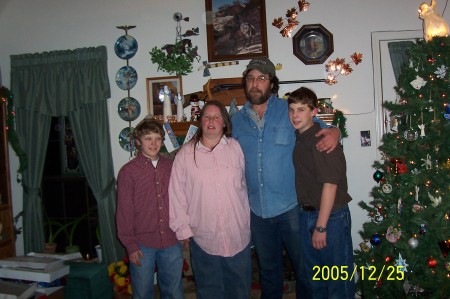 Christmas 2005 Family pic