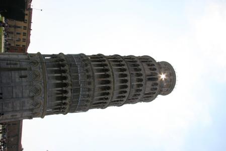 Sun through tower of Pisa