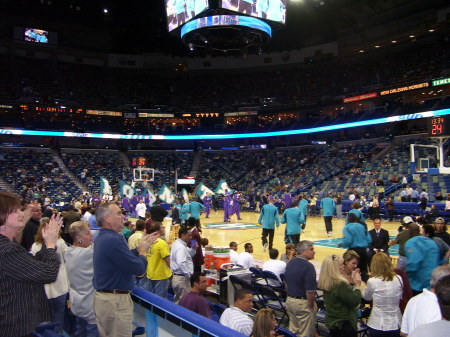 Lakers/Hornets game March 06