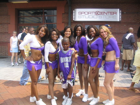Raven Cheerleaders ESPN Zone MD