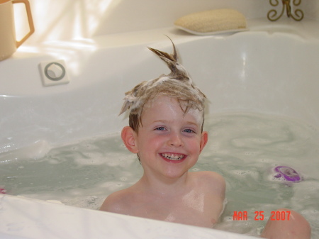Nic in the tub