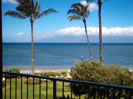 Living room view of Maui beach