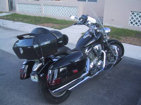 Larry's 2004 Honda VTX 1300C