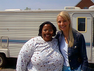 Felicia and Gwenyth Paltrow 2001