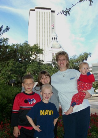 Mom w/kids at Capital of Florida