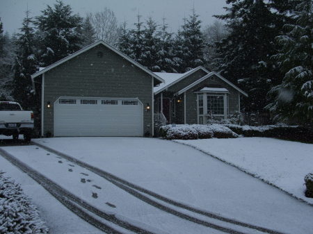 My house as it was snowing!!!