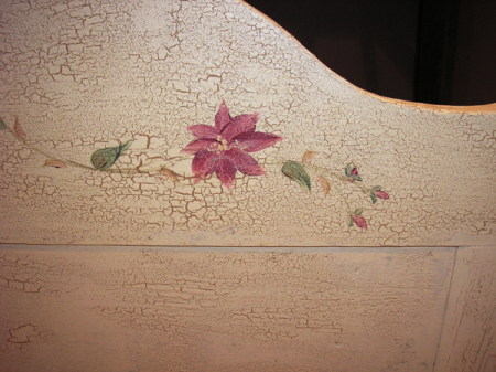 Crackled flower bench