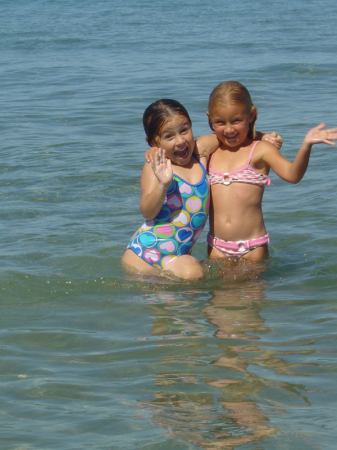 Liv at the Omaha beach with Abby Jane