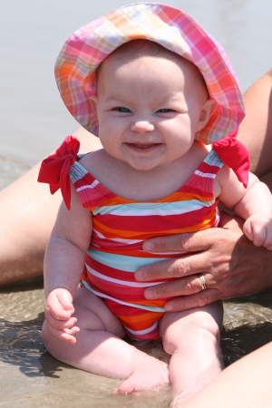 Leah at the Beach (Jul 2008)