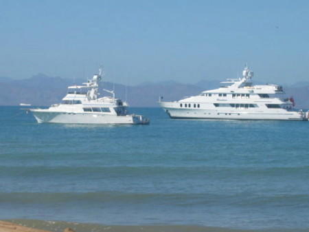 2 yachts, 2 times the fun!