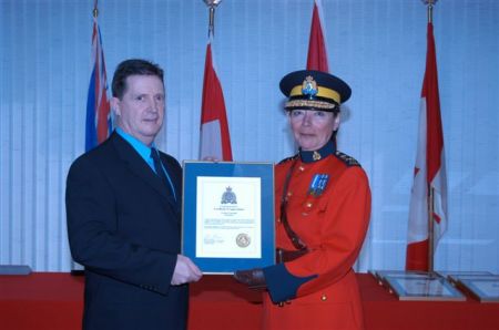 Receiving the Commanding Officers Certificate