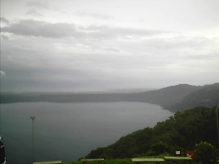 crater lake from Pueblo Caterina