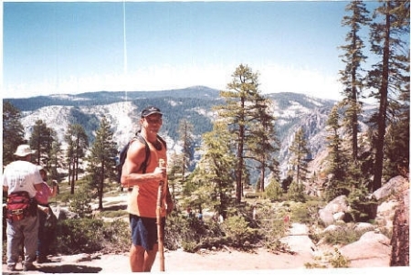 HIKING YOSEMITE 2004