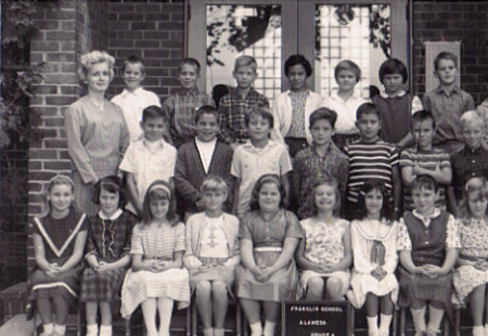Franklin School 4th Grade Class Photo 1964
