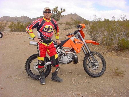 Mike & KTM 200 EXC