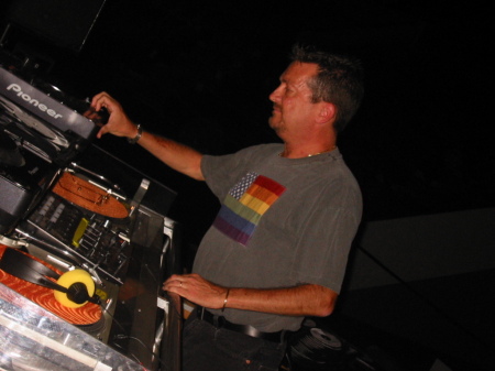 DJ Robbie Leslie