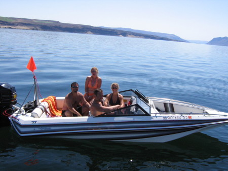 Boating at the Gorge