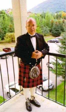 Full Scottish dress kilt