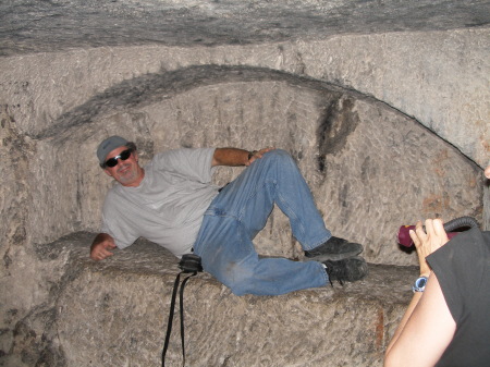 GQ in an Archisolium tomb
