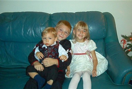 Evan, Riley, and McKenzie X-mas '05