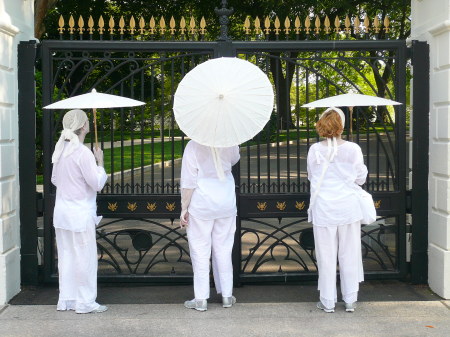 Protesting the war at the White House gates