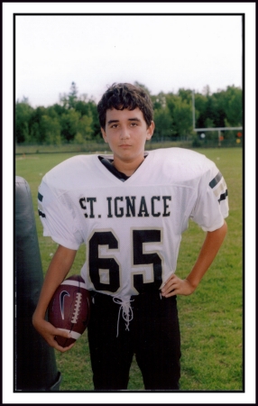 Vinnie playing Junior Saints Football 2005 in 8th grade