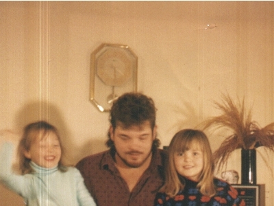 Chelsea, Dad and Ashley on thier 5th birthday!