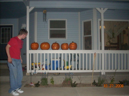 BRANDEN AND THE CARVED PUMKINS 08'