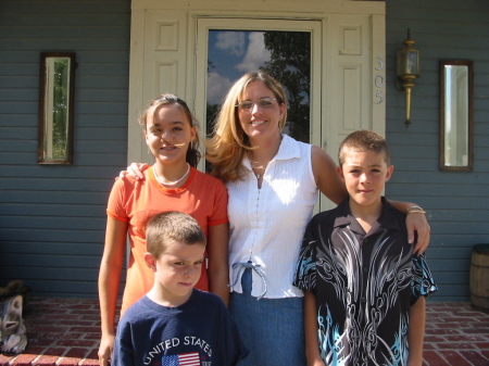 Jessi, Belinda, Stejer, and Tamron