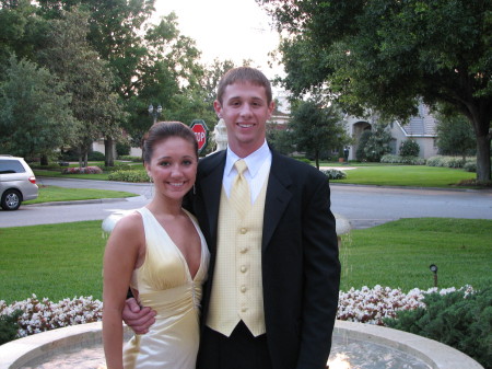 Junior's Senior Prom