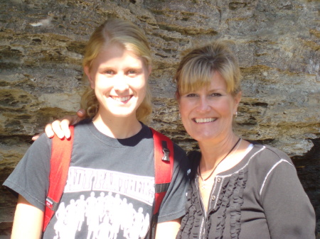 Lauren and Lisa, Devil's Den Hike, AR