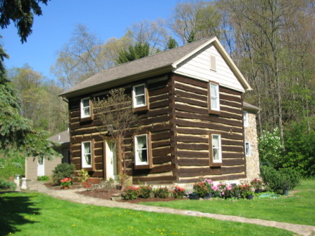 Log Cabin 1800's
