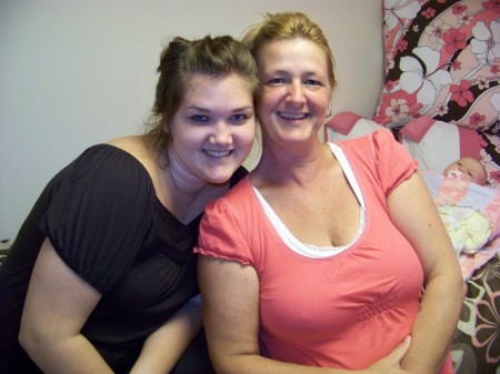 Nadine and I in her dorm room this year!