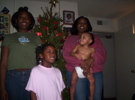 My wife and kids,  keianya, chelsy, dajahnae, and ashalia