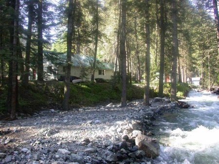 Cabin - Canoe - River