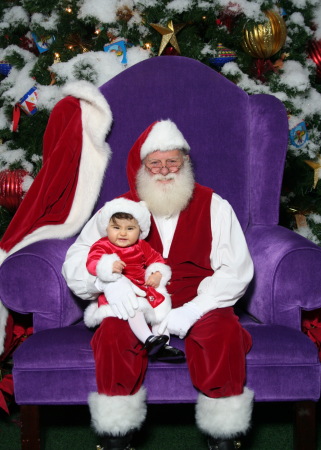 Daughter's 1st Santa visit at 7 mo